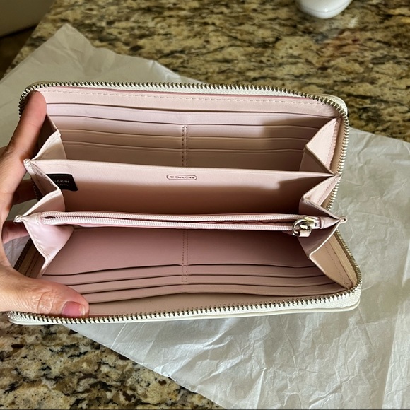 Coach Leather Julia Wallet - Picture 5 of 7